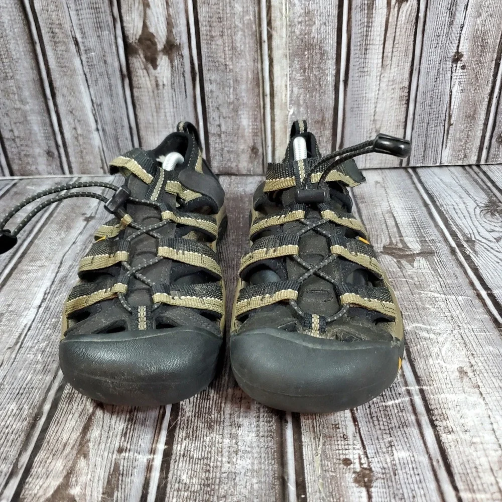 Keen Big Kid Newport H2 Sandal Black Tan Waterproof Hiking Shoes Unisex Size 5